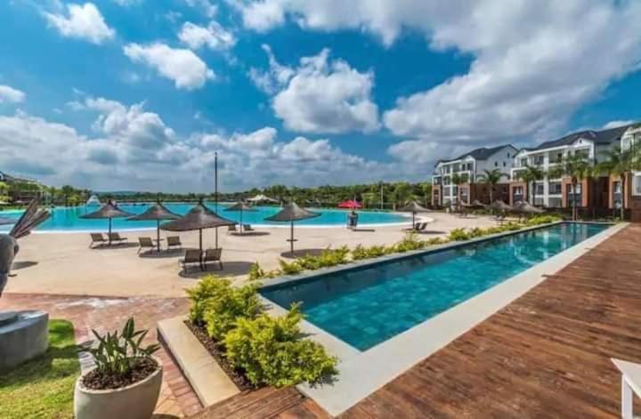 The Blyde Riverwalk Estate, Crystal Lagoon, Pretoria East エクステリア 写真